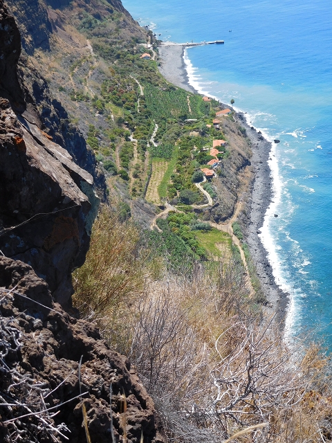30 July 2015 Calhau da Lapa — Ascent along the cliff — photo 17