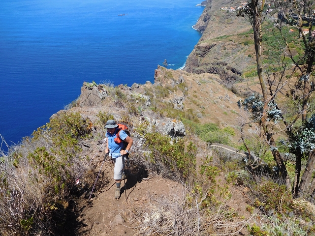 30 July 2015 Calhau da Lapa — Ascent along the cliff — photo 19