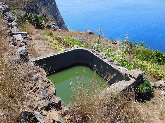 30 July 2015 Calhau da Lapa — Ascent along the cliff — photo 21