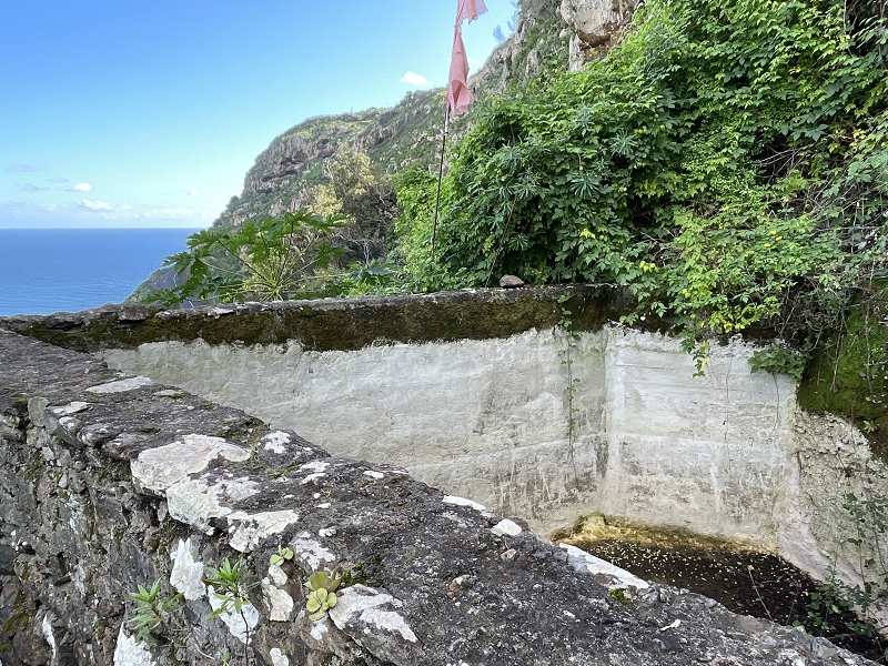 Levada Nova de Machico — Abschnitt 6: Unterer Nebenast (jetzt Hauptast) vom Aufstiegsweg zum Miradouro da Queimada bis zum Ende — Foto 15
