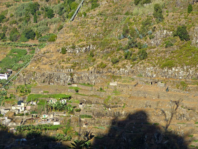 Levada da Faja — Panorama a partir da Levada dos Piornais e da Levada do Curral e Castelejo (percurso 10 dias antes) — foto 2