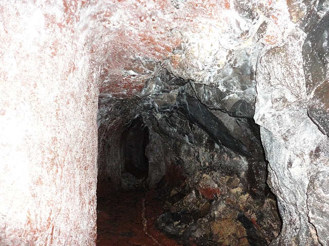 Levada da Fonte do Serrao — Intake in a water tunnel — photo 5