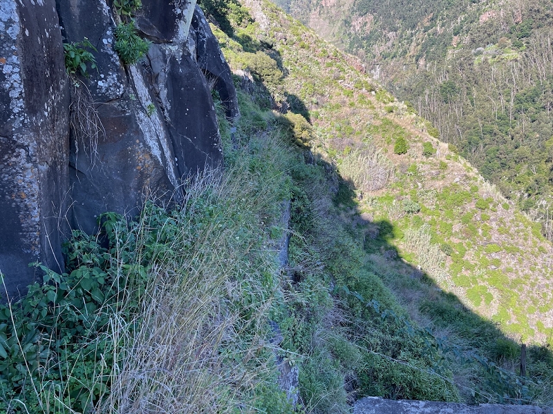 Levada da Fonte do Serrao — On to the small hamlet — photo 7