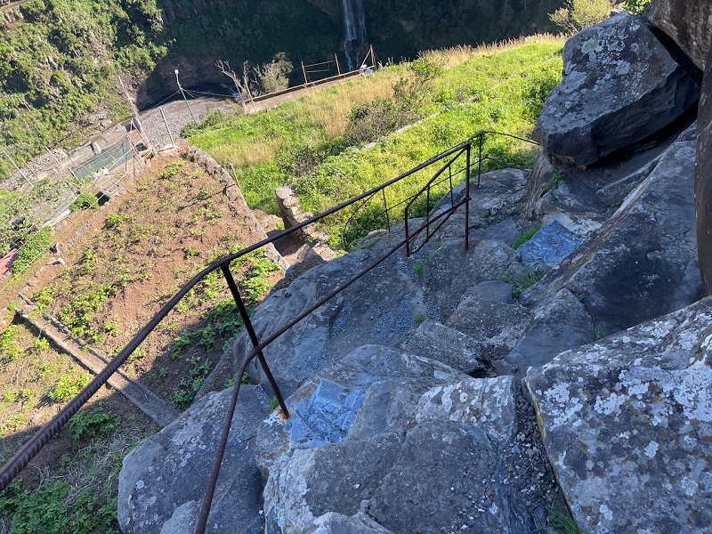 Levada da Fonte do Serrao — On to the small hamlet — photo 9