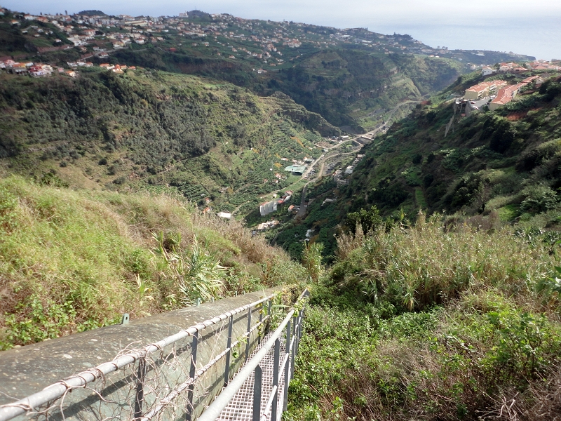 Levada da Fonte do Serrao — Alternative access via the penstock — photo 3