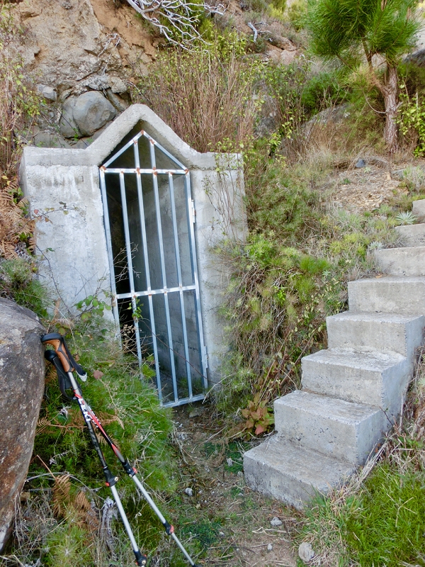 Levada da Negra (e Curral Martinho) — Stichtunnel als Madre — Foto 1