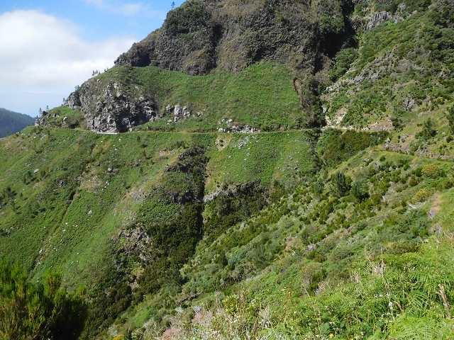 Levada de Marques Teixeira — Do desvio da pista de gravilha até Covas — foto 17