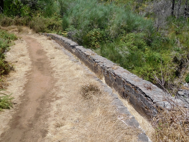 Levada da Serra do Faial von Lamaceiros/Lombo da Raiz zum Pico do Infante — Abschnitt 2 — Foto 24