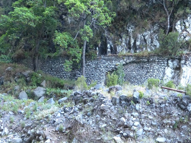 Levada de Santa Luzia — Levada de Santa Luzia (?) above the Centro tematico da Agua — photo 8