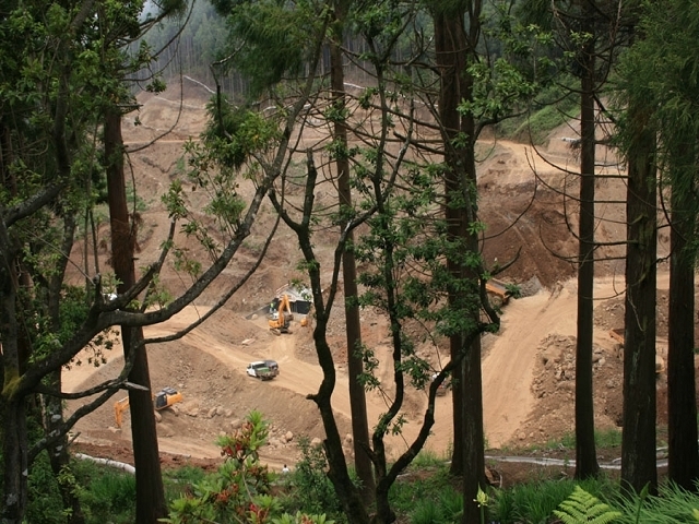 Levada da Portela — Lago de armazenamento em Lamaceiros — foto 4