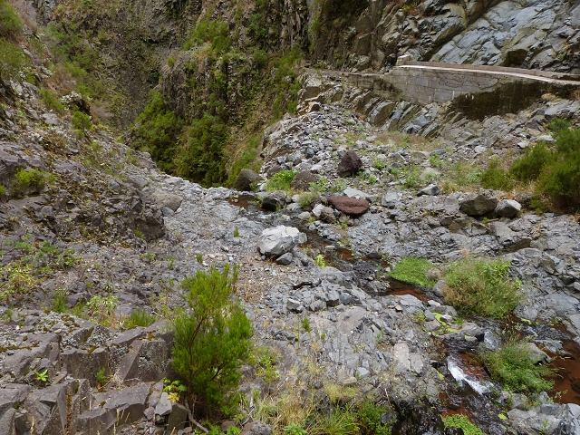 Levada Nova do Juncal — In the valley of the Ribeira do Juncal — photo 1