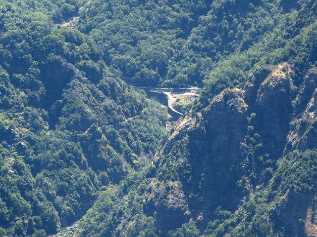 Levada do Lombo do Mouro — Der flache aussichtsreiche Abschnitt bis zum Sattel des Rocha do Cabo — Foto 7