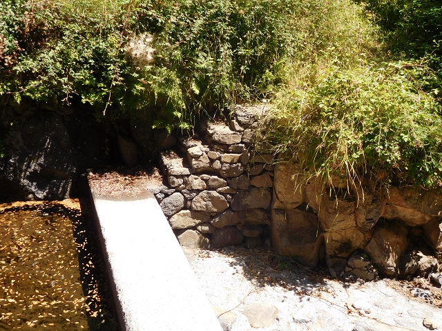 Levada do Pico das Eiroses — Small feeder levada — photo 1