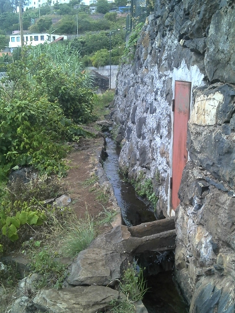 Levada do Pico do Arvoredo — Aktueller Verlauf der Levada da Azenha — Foto 37