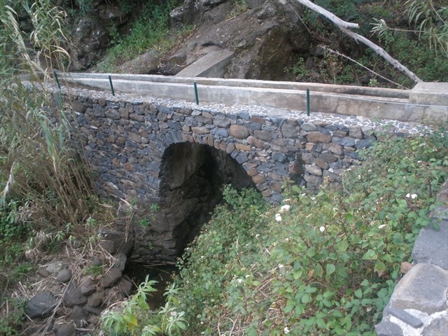 Levada do Pico do Arvoredo — Aktueller Verlauf der Levada da Azenha — Foto 14