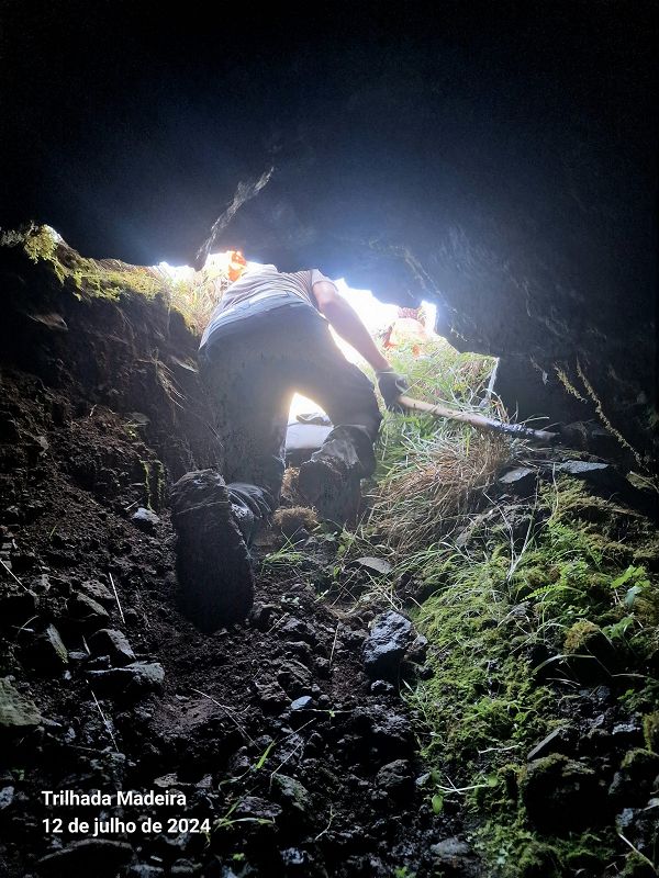 Levadinha Joao de Deus — The long partly buried tunnel — photo 1